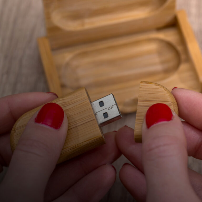 USB in bambù personalizzabile